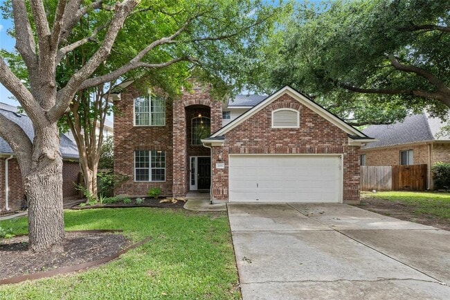 Photo - 2015 Inverness Dr House