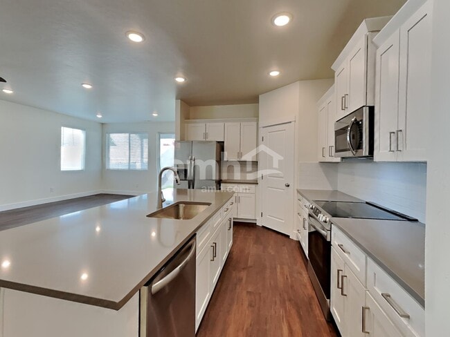 Photo - 9300 W Bowie St