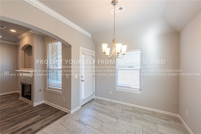 Photo - 4476 W Newton Ave