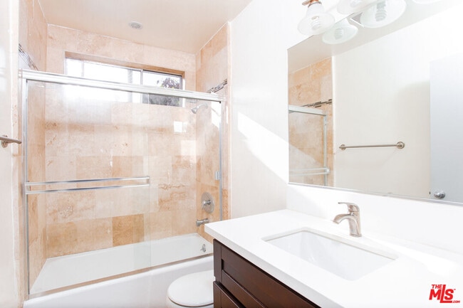 Photo - 420 Raymond Ave Unidad 12a