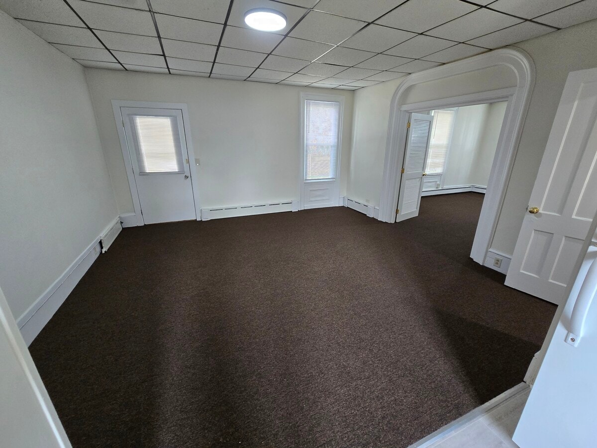 Photo - 200 E Williams St Unidad B