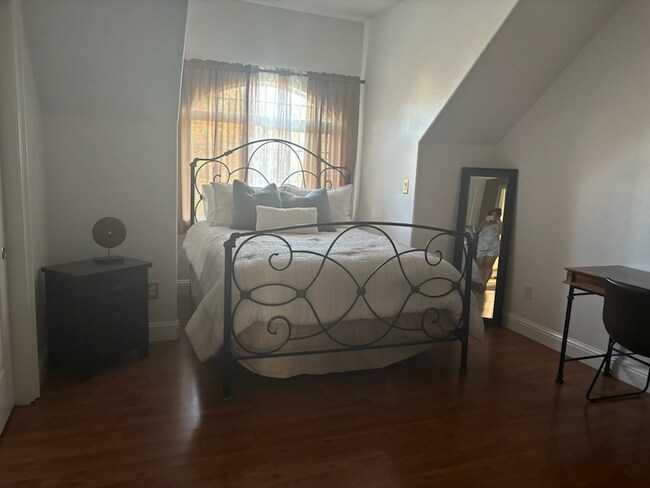 Photo - 1036 E Landing Way