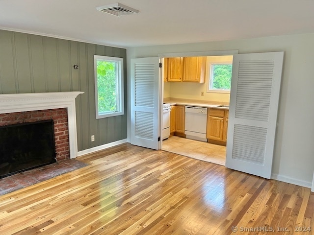 Photo - 46 W Avon Rd