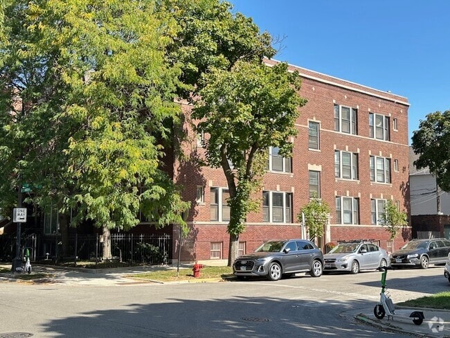 Building Photo - 1938 W Berenice Ave Rental