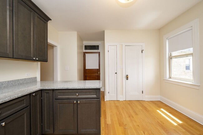 Photo - 5505 W School St Unit 1D