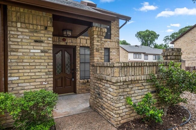 Photo - 10819 Crown Colony Dr