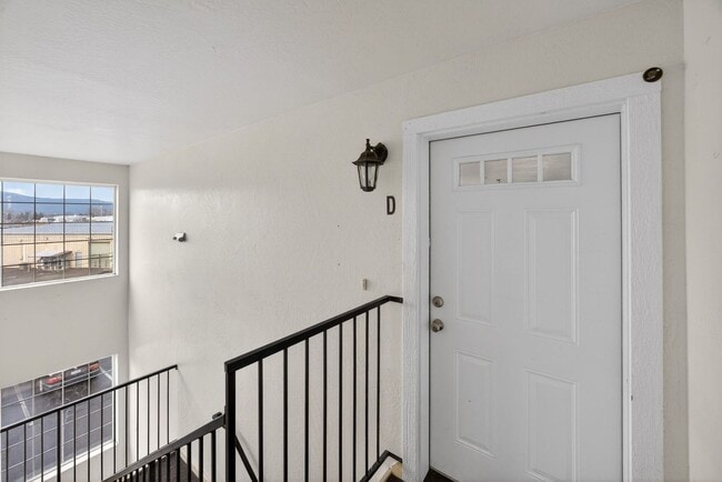 Photo - Clean 2 Bedroom. 2 bath apartment