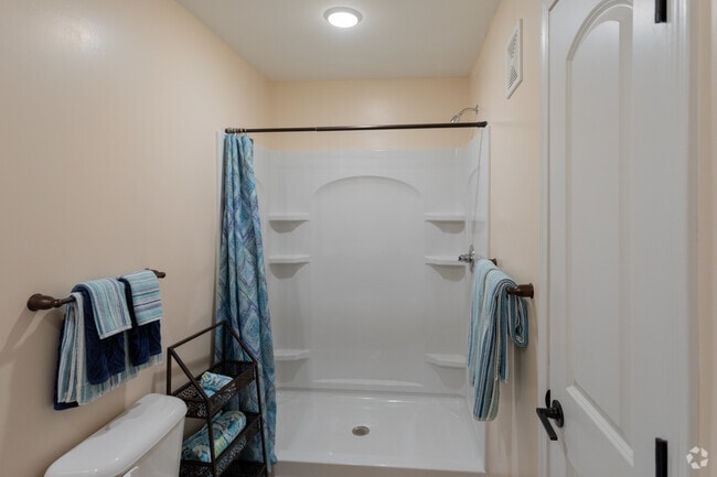 2BR, 2BA - 1,130SF