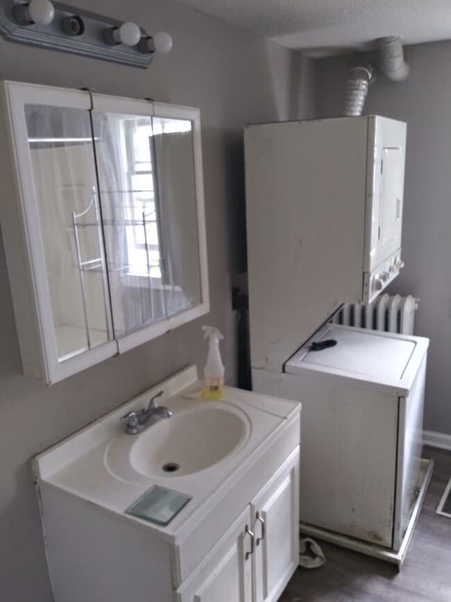 Photo - 67-69 Upton Place Unidad Up