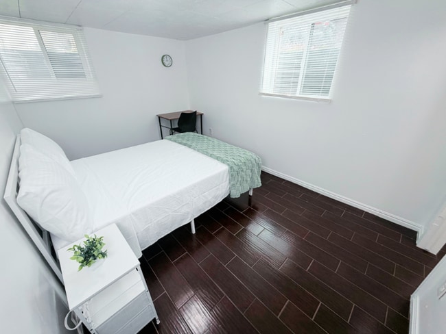 Building Photo - 1711 S 1300 E