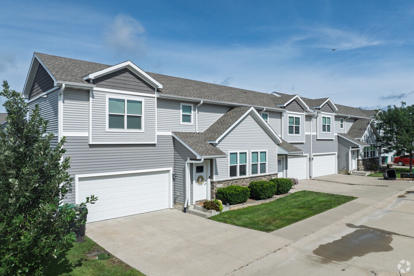 Alternate Exterior - Ledgestone Townhomes