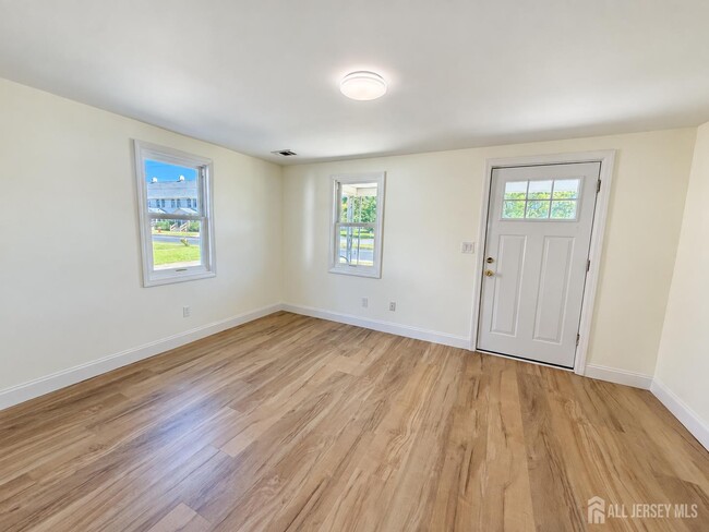 151 MacArthur Ave