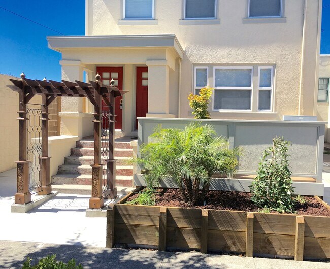 Photo - 1072 45th St