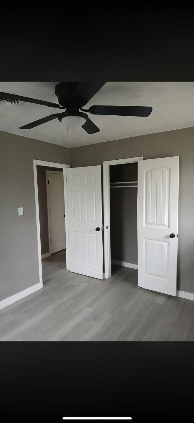Photo - 3808 SE Bedford Dr