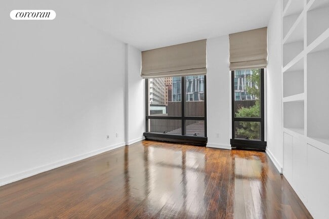 Photo - 101 Warren St