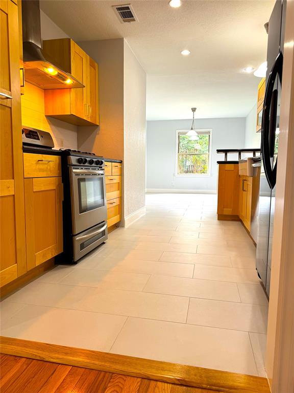 Photo - 1009 Alegria Rd