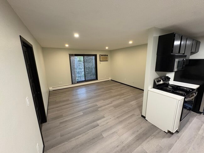 New flooring and lots of lighting - 907 Coulee Rd Unit 204