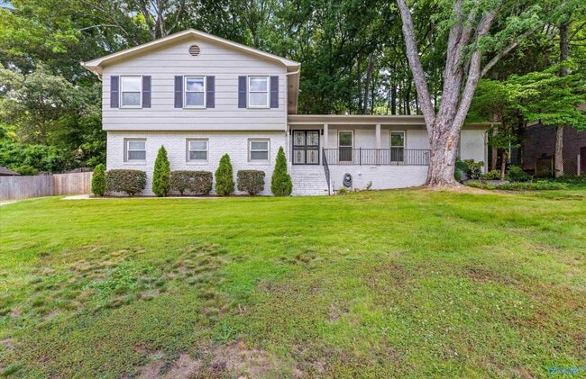 Photo - 1305 Hiwan Trail SE
