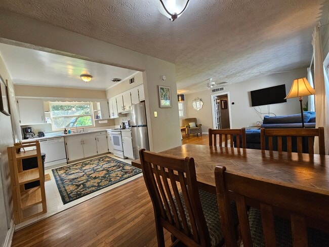 Photo - 3747 Coronado Rd