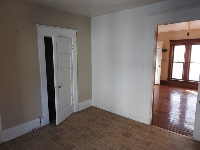 306 Gold Ave NW Unit 3