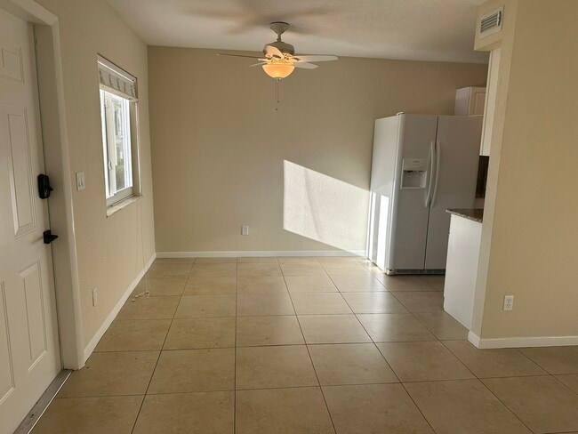 Photo - 4621 Bayshore Dr
