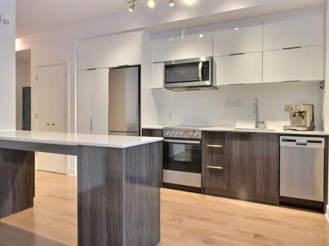 Photo - 2108 Boul. Saint-Laurent Unité SI ID1514070P