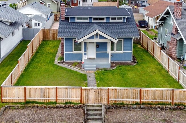 Building Photo - Renovated Tacoma Home