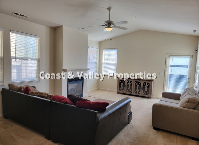 Photo - FOR RENT 3BD HOUSE IN GREENFIELD