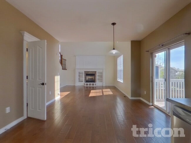 Photo - 305 Calhoun Cir