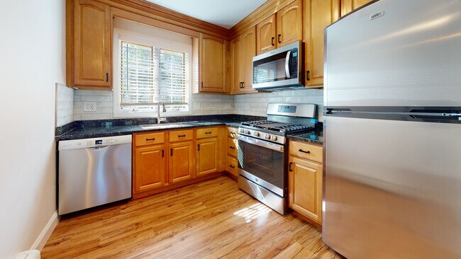 Photo - 3932 Washington St