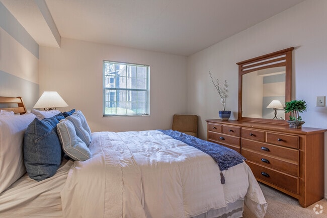 The Maple - 1 Br, 1 Ba - 671 Sq Ft - Trinity Place Apartments