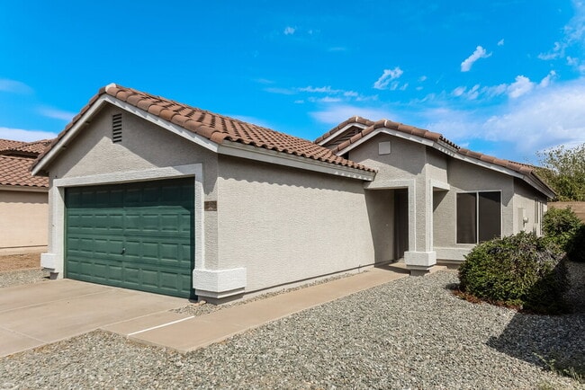 11834 W Sunnyside Dr
