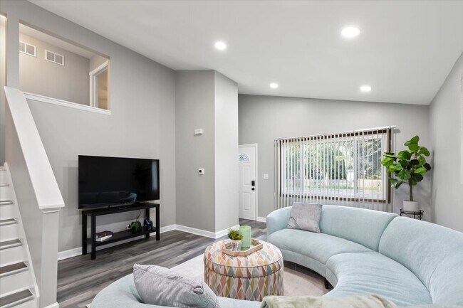 Photo - 33W067 Bonnie St