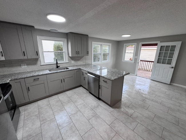 Photo - 1 Selander St