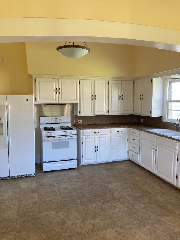 Photo - 106 N Railroad St