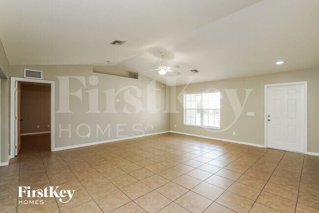Photo - 1029 Butler St E