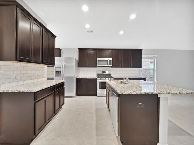 Photo - 29711 Breakwater Dr