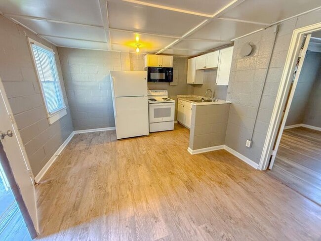 Photo - 1 Bed 1 Bath Available Now at Gurley Flats in Durham!