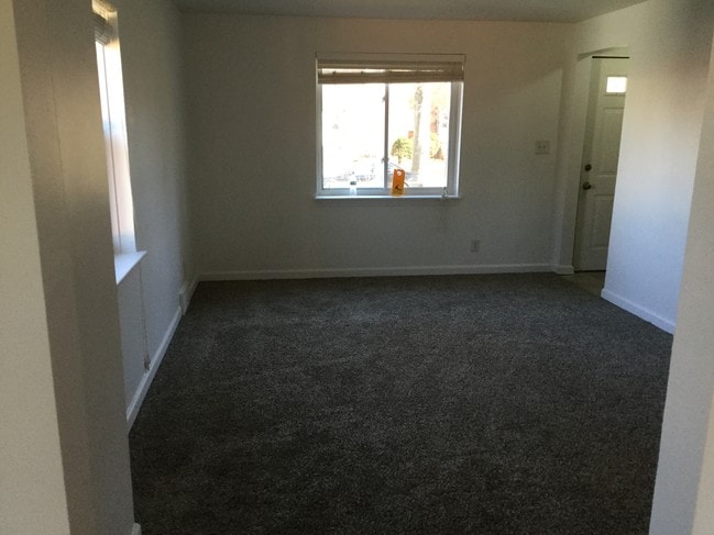 Photo - Downing Apartments