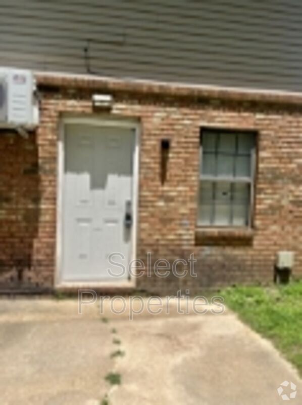 Building Photo - 2011 Stonemill Dr Unit 4 Rental