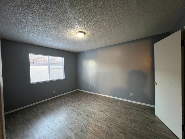 Photo - 1830 S Garden St