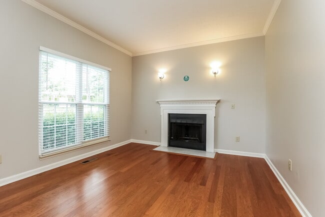 Photo - 1472 Aaronwood Dr