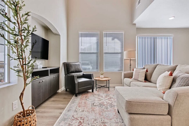 Photo - 17065 N Hounslow Wy Unit ID1250665P