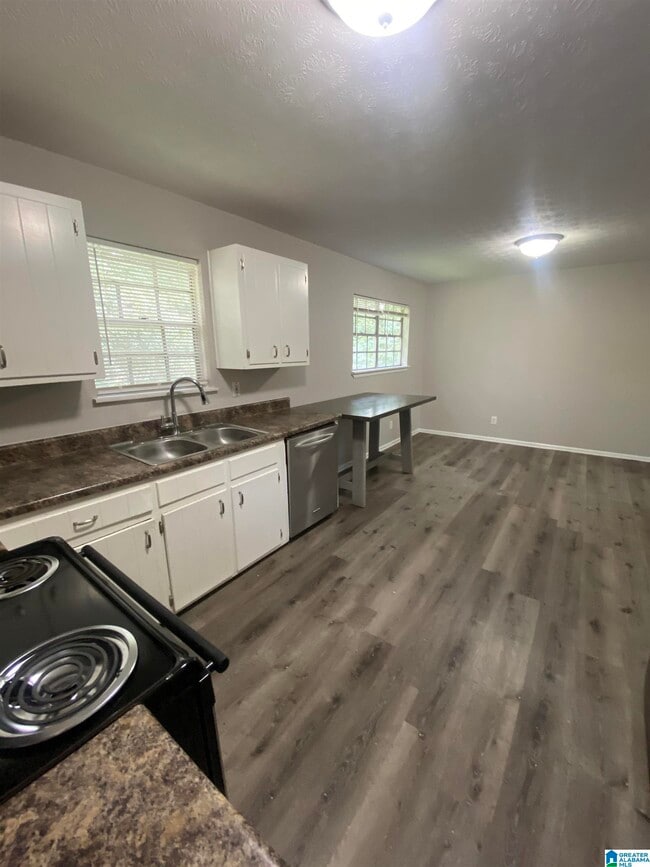 Photo - 5213 Goldmar Dr