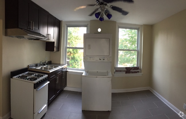 Building Photo - 3662 S Paulina St Unit 2 Rental
