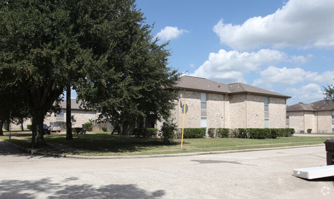 Greenbriar en el pantano - Greenbriar on the Bayou