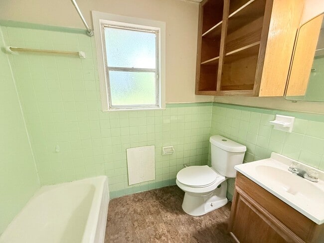 Photo - Cozy 2-Bedroom Cottage - Northeast Pensacola