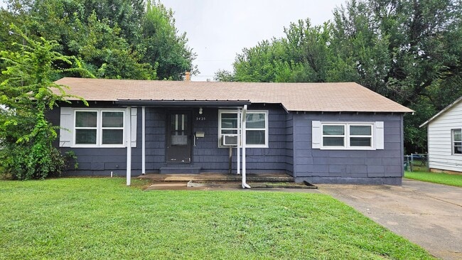 Building Photo - Charming 3/1 in Midwest City-Remodeled