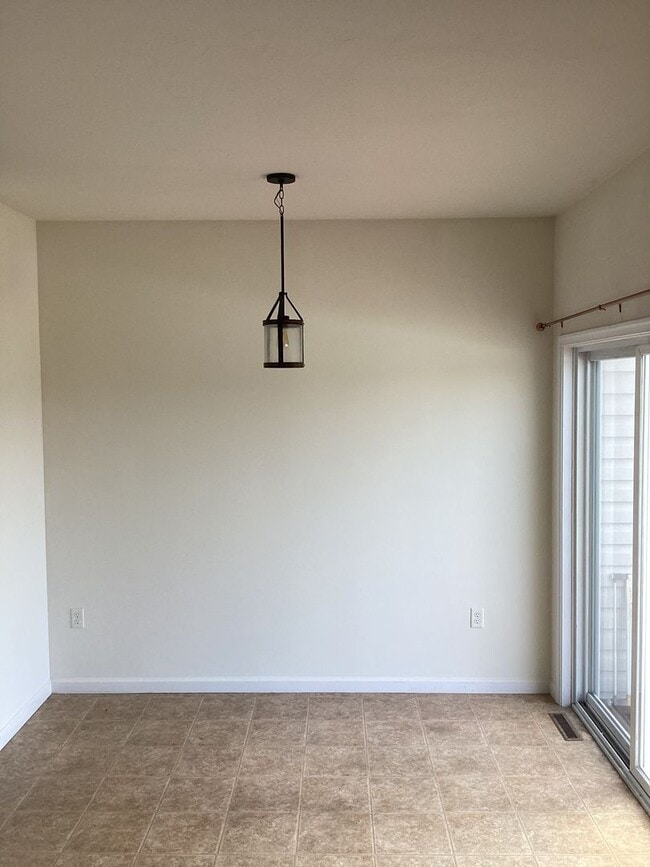 Photo - Bright 3 Bedroom, 2.5 Bath Townhome in Spring Grove Schools!!