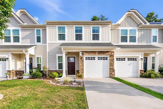 Photo - 137 Capeside Ct